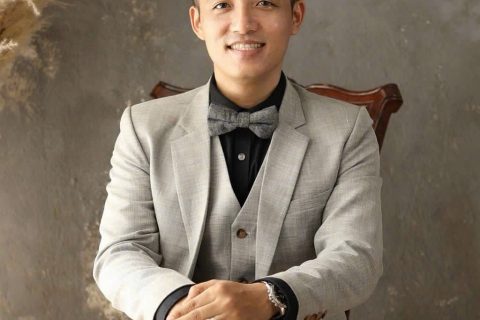 GV Thạch Phi Hùng